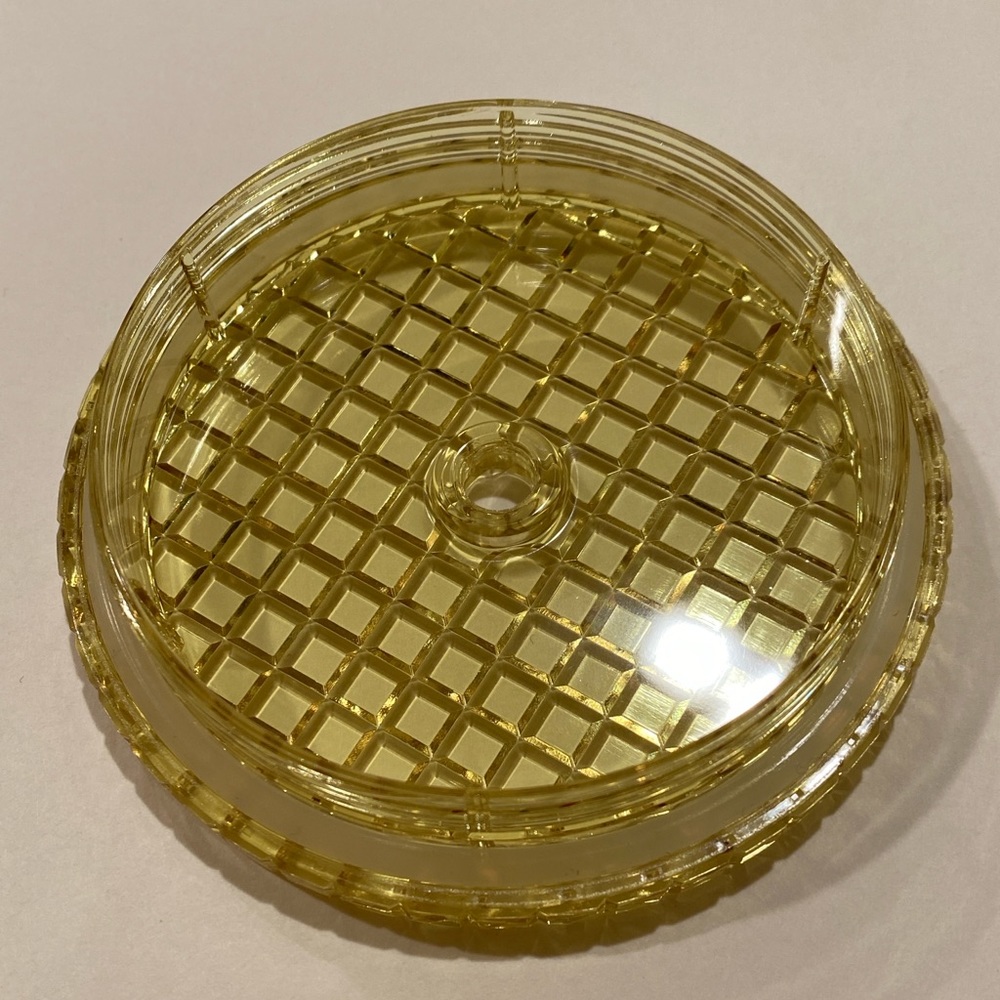 NWT Starbucks 24oz Screw Lid Straw Cold Cup YellowGreen Studded Grid Tumbler - Picture 4 of 10